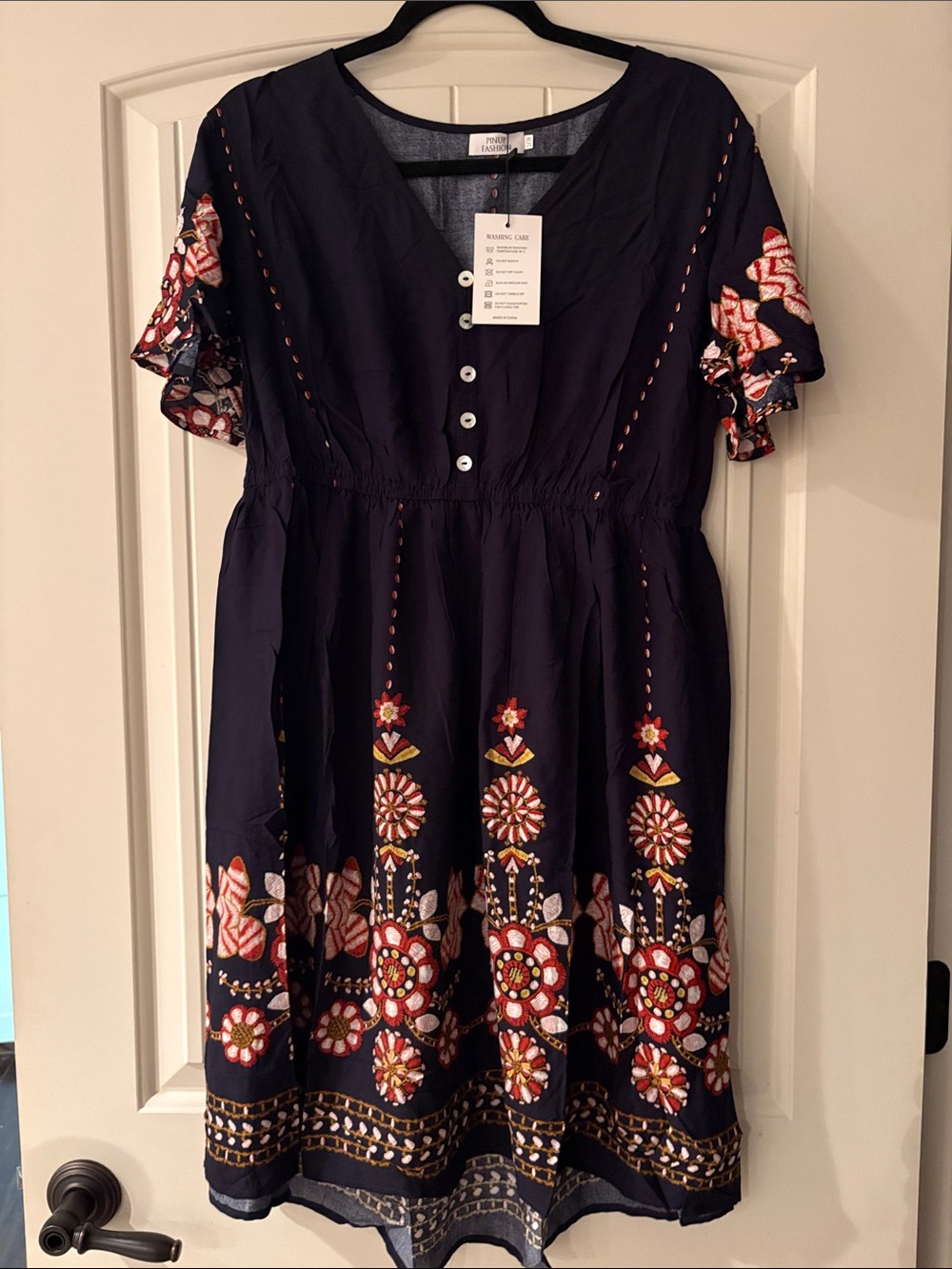 Women’s dress black Embroidered Floral Dress high low 16 W plus NWT